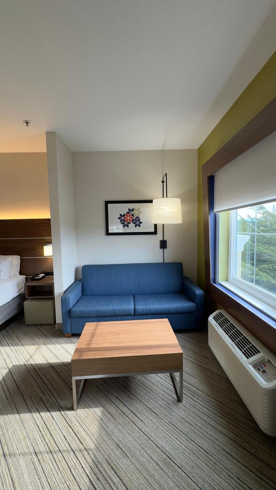 Holiday Inn Express Hotel & Suites Marina By Ihg Zewnętrze zdjęcie