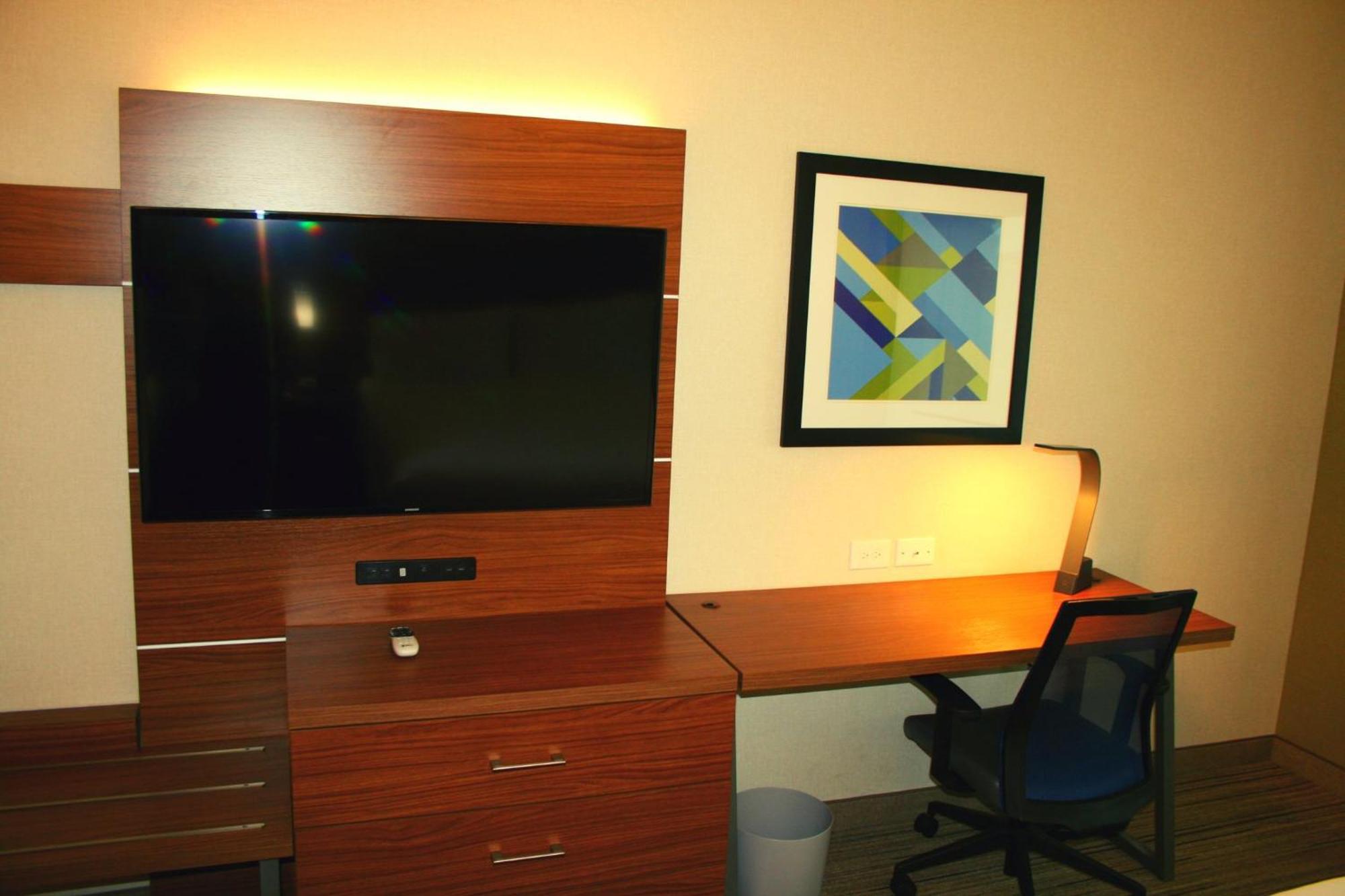 Holiday Inn Express Hotel & Suites Marina By Ihg Zewnętrze zdjęcie